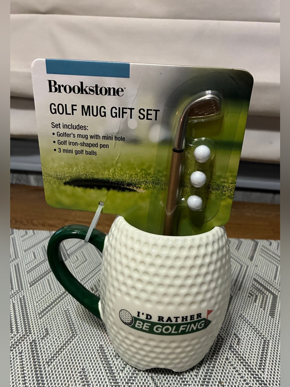 Brookstone golf mug gift set features a ceramic cup